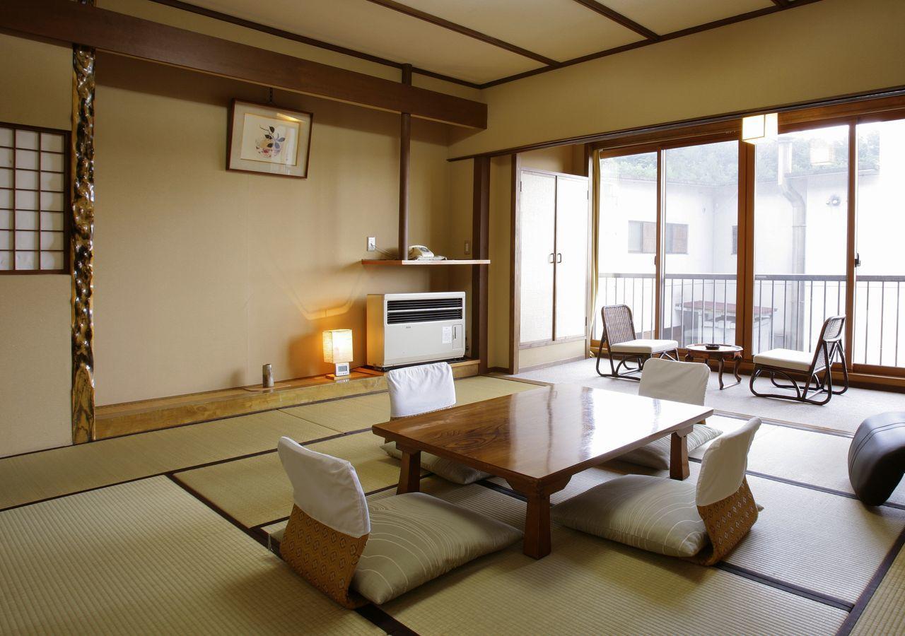 Hishino Onsen Tokiwakan Komoro Extérieur photo
